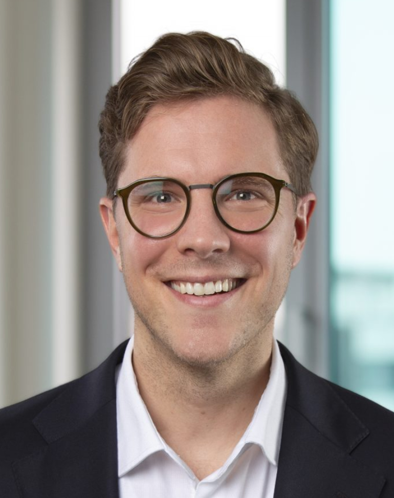 Ansprechpartner Dr. Tobias List – KWM LAW